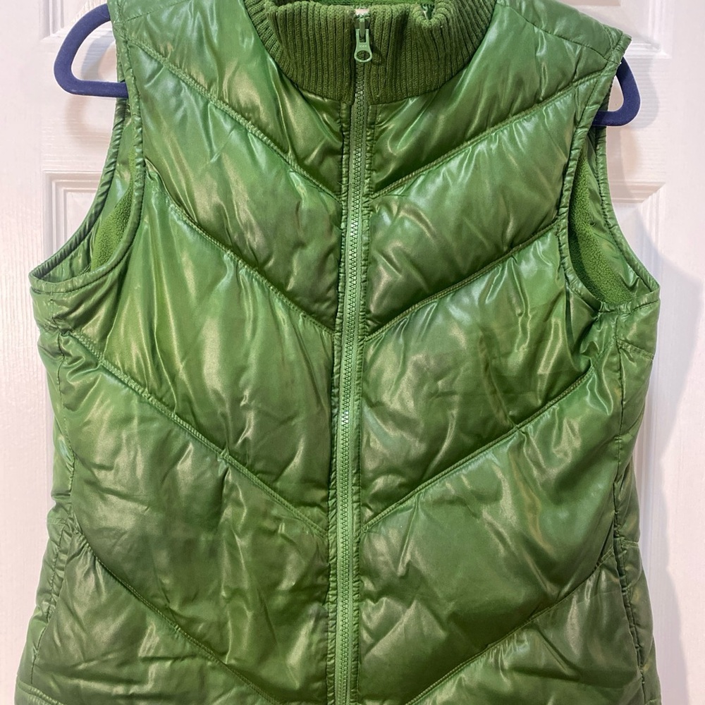Old navy Green Puffer Vest, Vintage, Quilted, Women M, Zipper, Pockets, Cozy